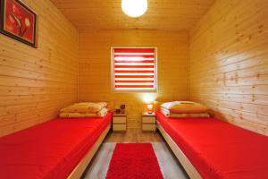 Domki nad Soliną 665-189-444