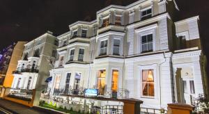 Carlton Hotel hotel, 
Folkestone, United Kingdom.
The photo picture quality can be
variable. We apologize if the
quality is of an unacceptable
level.
