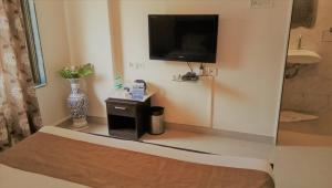 Dragonfly Apartments Emerald