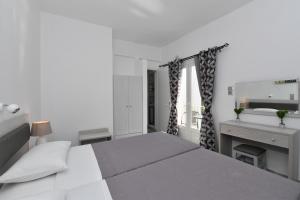 Standard Triple Studio room in Villa Katerina