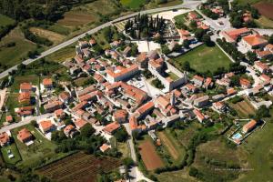 Apartments Antolović