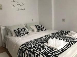 Apartman Kristina - Self check in & check out