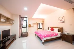 Travel Friends - I-chia-she