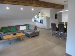 Appartement Sprung - Höggen