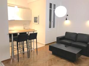 Aristoteles Apartment