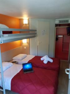 Hotels Premiere Classe Lyon Ouest - Tassin : Chambre Triple