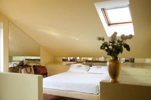 Mansard very close to Duomo