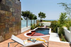 Junior Suite with Private Pool and Sea View