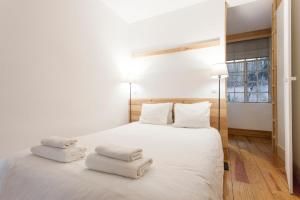 Center, Charm, Practical and Quiet