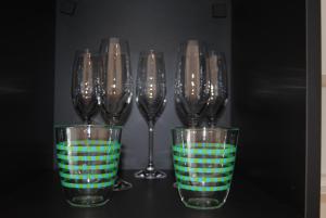 Apartment with Free Parking