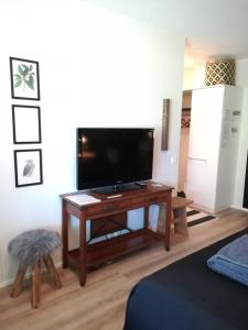 Arctic Home, in the city centre, free parking