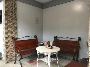 Alzeahs Place Room for Rent