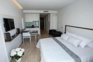 ApartHotel Playa Oliva - بيليس