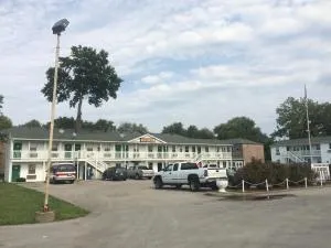 Hoosier Travel Lodge - 杰斐逊维尔