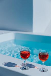 Suite with Outdoor Jetted Tub and Caldera View room in Annio Flats