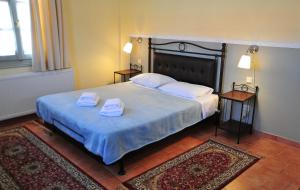 Platanos in the castle