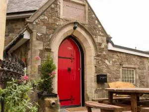 James John Hamilton House and backpacker hostel - Goodwick