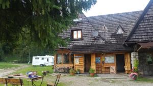 Pokoje Gościnne i Duży Domek Camp Harenda Zakopane z epickim widokiem na Tatry i Giewont