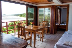 Magnific Rock - Surf Resort & Yoga Retreat Nicaragua