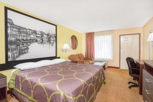 King Room - Non-Smoking room in Super 8 by Wyndham Sumter