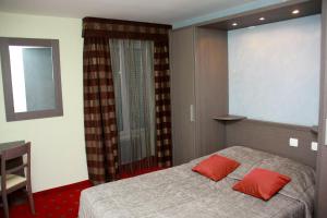 Hotels Hotel Le Commerce : Chambre Double