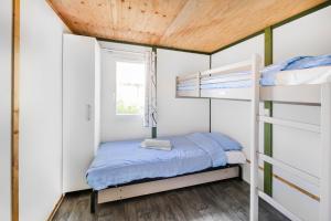 Villages vacances Camping RCN Val de Cantobre : photos des chambres