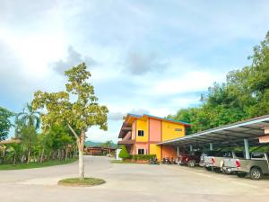 Khwanruen Fishing Resort