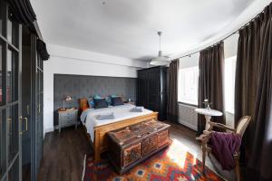 Bohemian Old Town Boutique Apartment