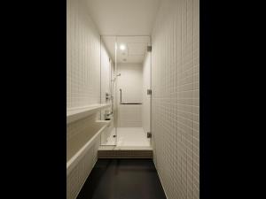 9h nine hours woman Kanda