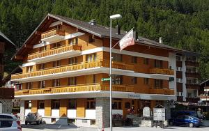 3 hvězdičkový hotel Dom Saas-Grund Švýcarsko