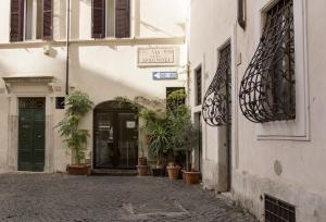 Cozy apartment in via degli Spagnoli - FromHometoRome
