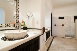 Tentaciones Hotel & Lounge Pool - Adults Only