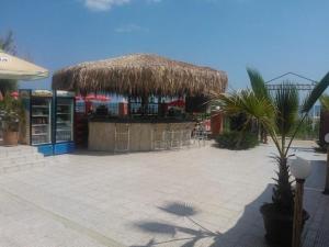Private Apartment in Carina Beach