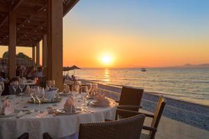 Avra Beach Resort