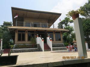 Salak Sunrise Homestead