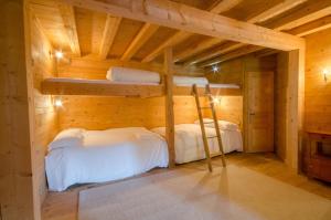 Chalets Chalet Ferme des Amis : photos des chambres