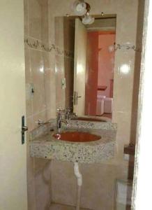 Posada Basiliza, Encarnación PY