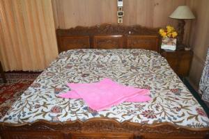 Houseboat Sweet Star
