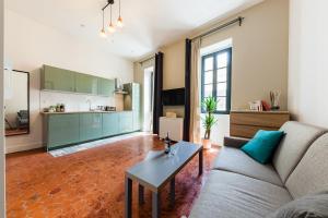 Chez Nous - 7 Appartements sur le Vieux Port : photos des chambres