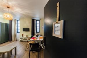 Chez Nous - 7 Appartements sur le Vieux Port : photos des chambres