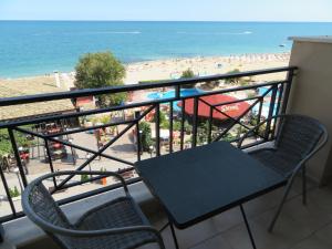 Apartments Sirena First Line Апартаменти Сирена на първа линия