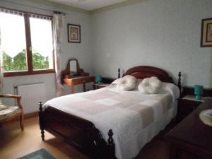 B&B / Chambres d'hotes Chambres d'hotes Les Nefliers : Suite Familiale