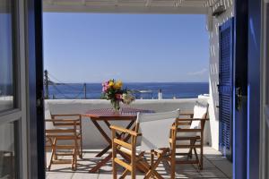 Janos Studios and Apartments Paros Greece