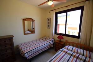 SOTA 3 by RENTMEDANO Beach front, spectacular ocean views, parking, WiFi