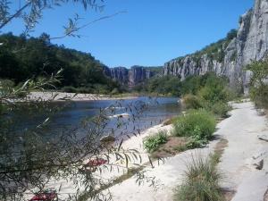 Maisons de vacances Gites de charme dans Mas 18eme renove, piscine chauffee, au calme, sud Ardeche : photos des chambres