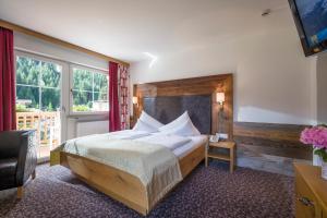 Classic Double Room with Balcony room in Landhotel Maria Theresia