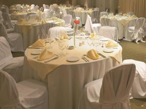 Howard Johnson Hotel & Casino