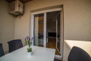 Green Olive Apartments