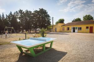 Campings Village Vacances Les Abricotiers (by Popinns) : photos des chambres