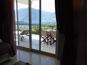 AKRON Luxury Holidays